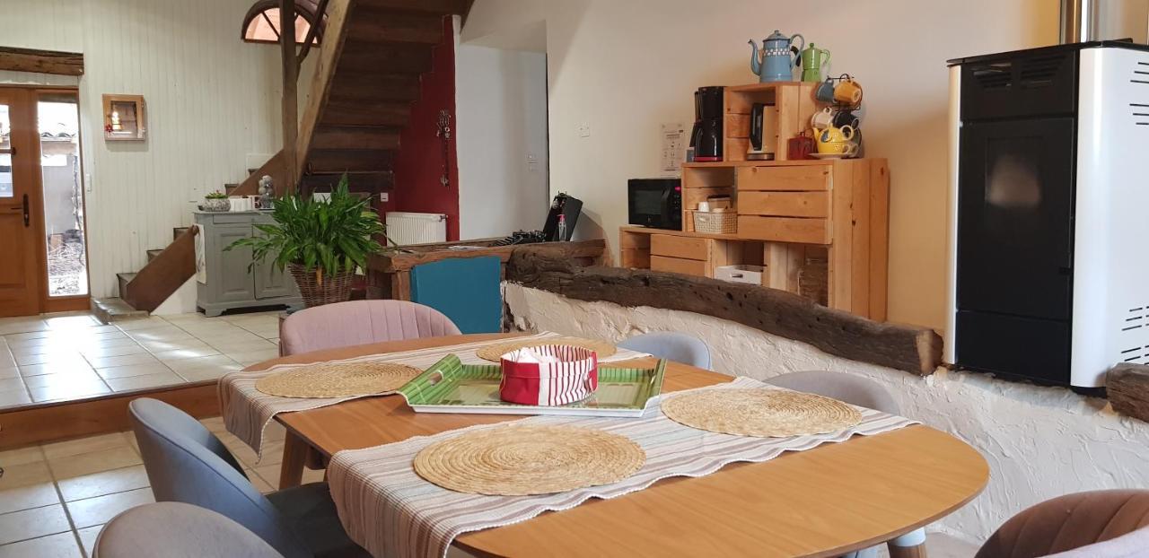 La Parenthese Du Crieu-Valfred Bed & Breakfast La Tour-du-Crieu Luaran gambar